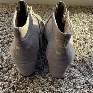 Toms Booties